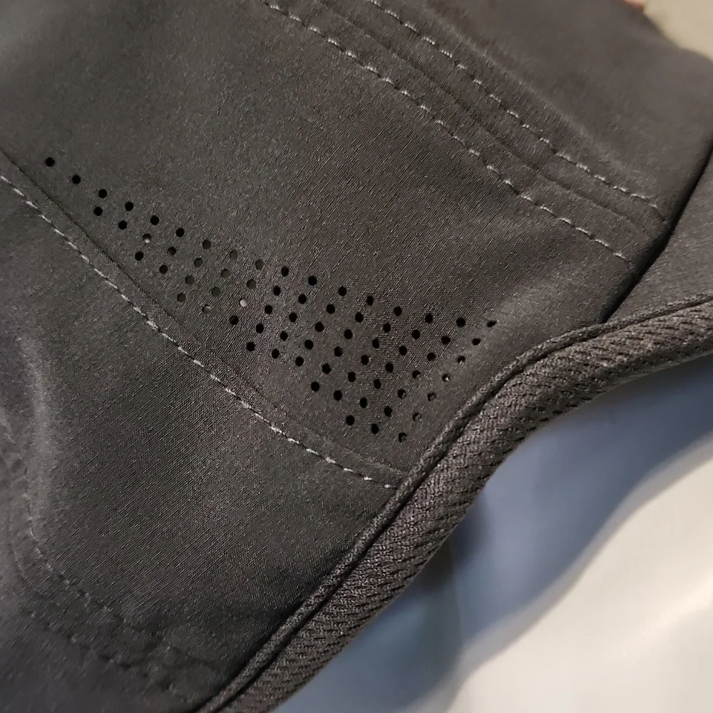Adidas‎ aeroready hat , like new